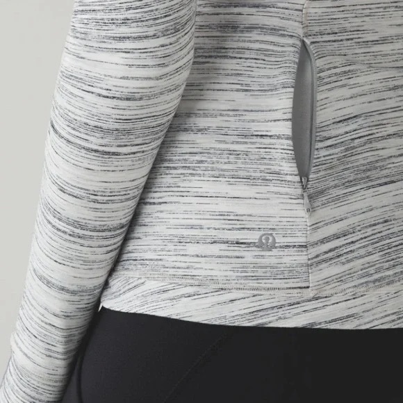 Lululemon runderful long sleeve size 10 white-gray heathered - Picture 3 of 8